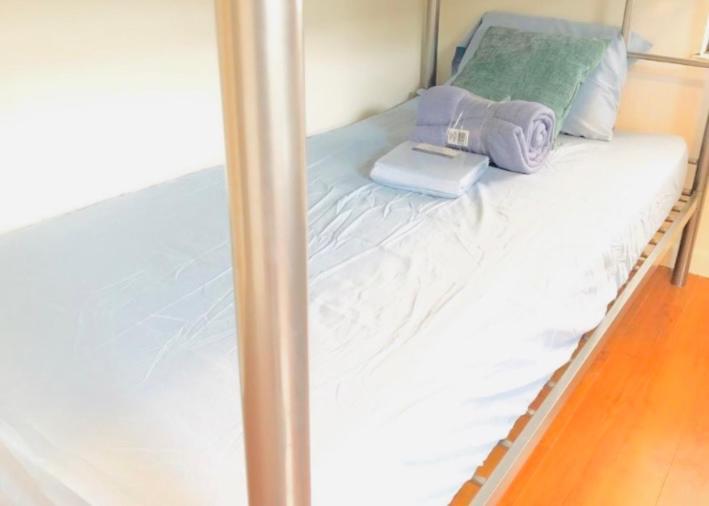 Men Only Dorms -3 Miles To The Beach Lighthouse Point 外观 照片